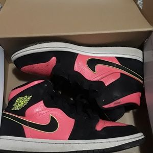Air Jordan 1 shoes